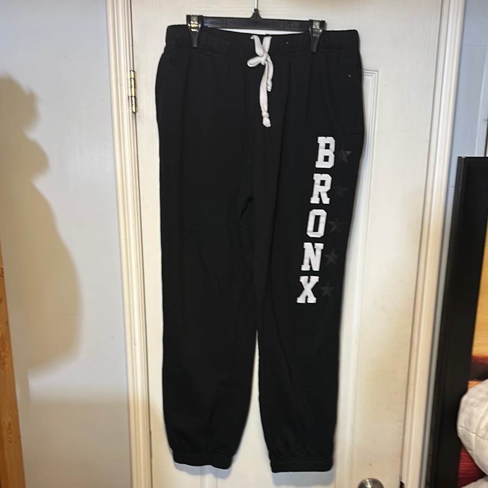 Urban Heritage Black Joggers Size Medium